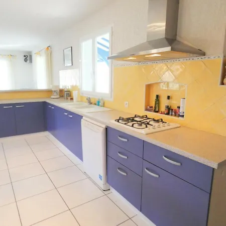 Herm, 4 Pieces, 6 Personnes - Fr-1-360-252 Tatil Evi